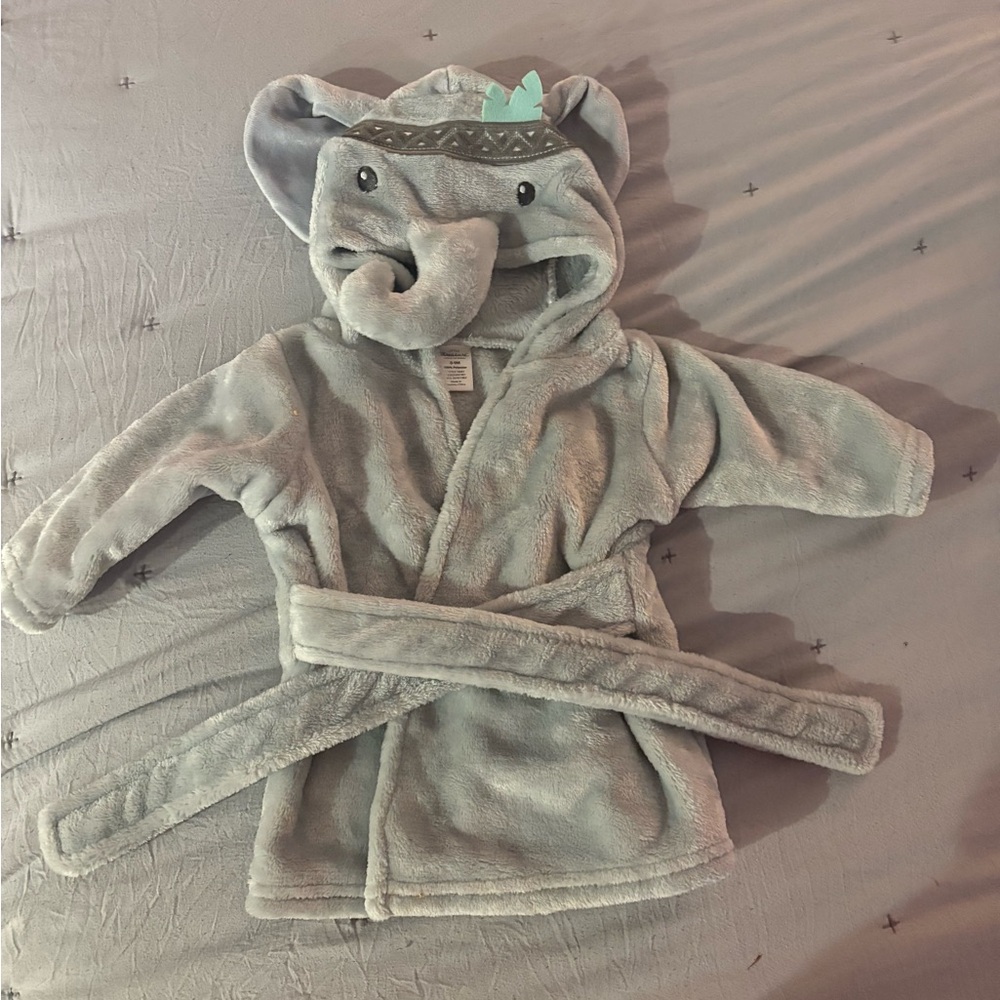Cozy Gray Elephant Robe infant